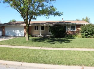 8230 Elizabeth Dr, Lincoln, NE 68505