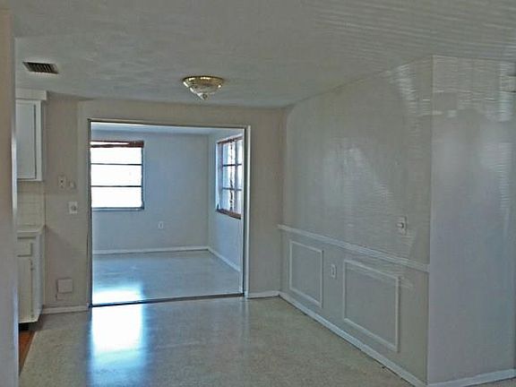 5th image of 5227 Skyland Dr