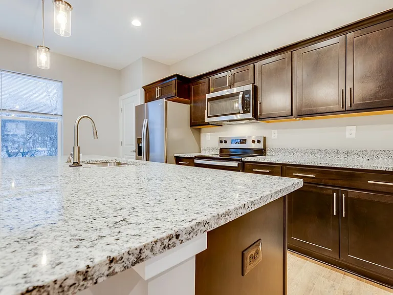 5003 Stefano Dr — Photo 8