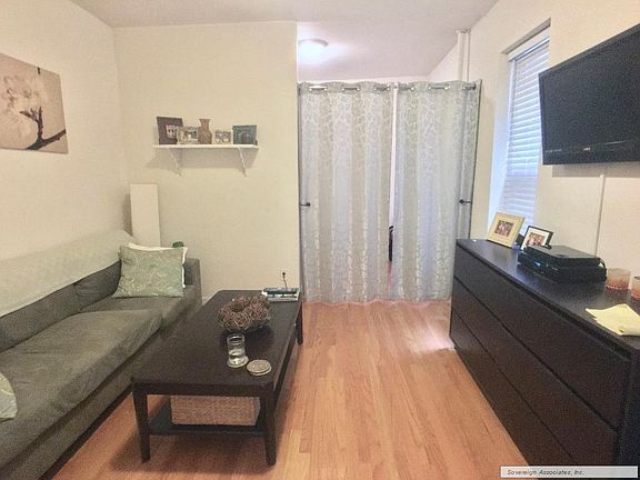 3rd image of 1270 1st Ave APT 3C