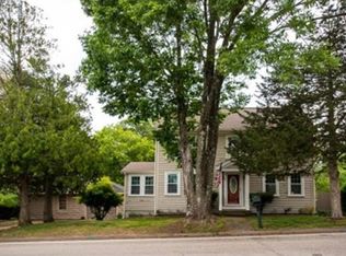 3 Maple St, Medway, MA 02053