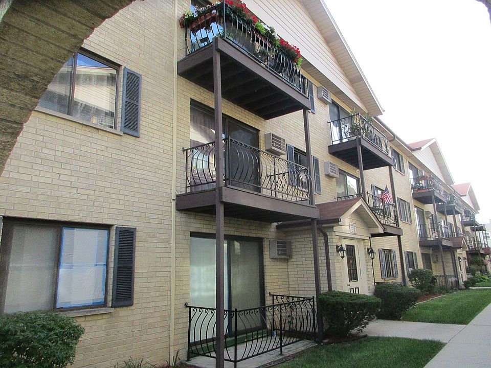 1st image of 7224 W Wrightwood Ave APT 201