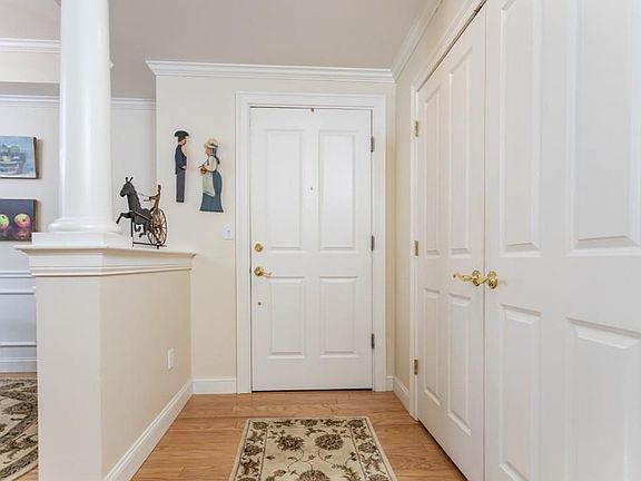 4th image of 350 Greene St Unit 202