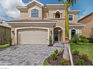 1528 Raffina Ct, Naples, FL 34105