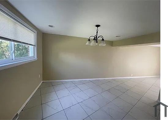 2404 Smith Ave — Photo 5