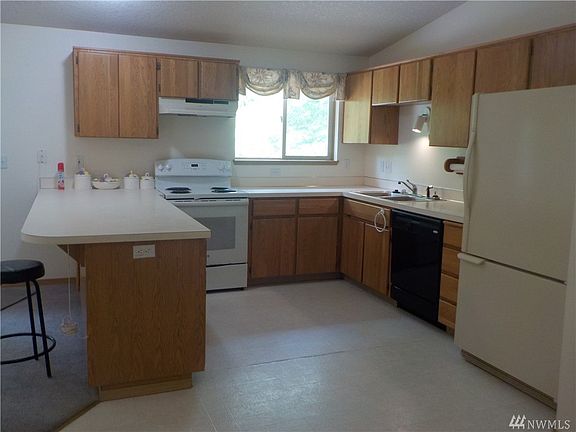 4th image of 7127 Scarboro Ln