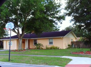 6514 Lamp Post Dr, Tampa, FL 33625