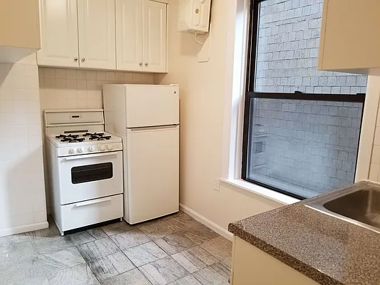Rented by JMK Realty | media 6