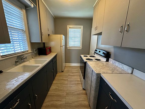 4th image of 410 E Carolina St #5