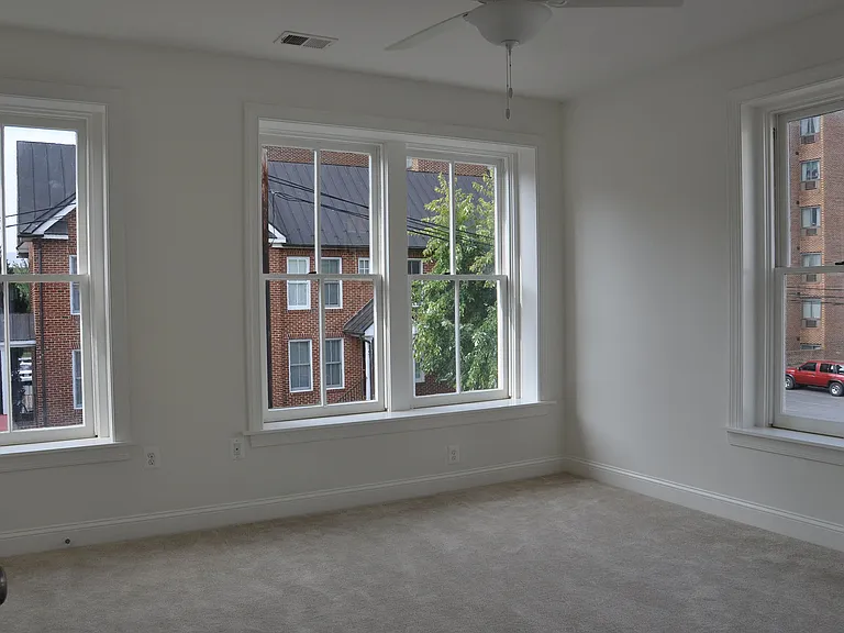 15 S Cameron St #200 — Photo 5