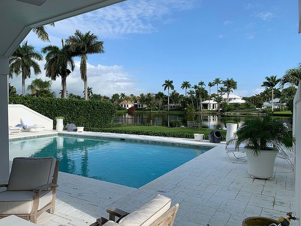 2nd image of 430 Palm Cir W