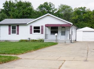 6917 McGuire St, Taylor, MI 48180