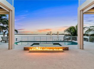 160 Little Carlos LN, FORT MYERS BEACH, FL 33931