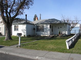 117 NE East St, Ephrata, WA 98823