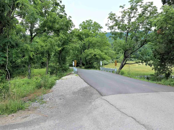 4185 Bluebird Dr, Elliston, VA 24087