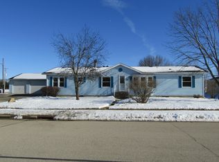 760 Collins St, Clyman, WI 53016