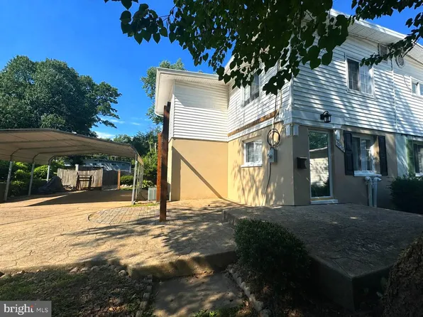 10710 Ashby Pl, Fairfax, VA 22030