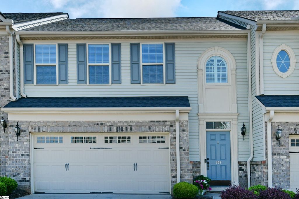 303 Corday Ln, Greer, SC - View 2