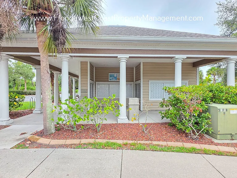 7417 Vista Way #101 — Photo 44