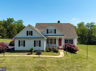 128 Fairview Cir, Woodstock, VA 22664