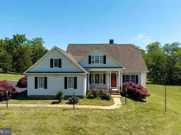 128 Fairview Cir, Woodstock, VA 22664