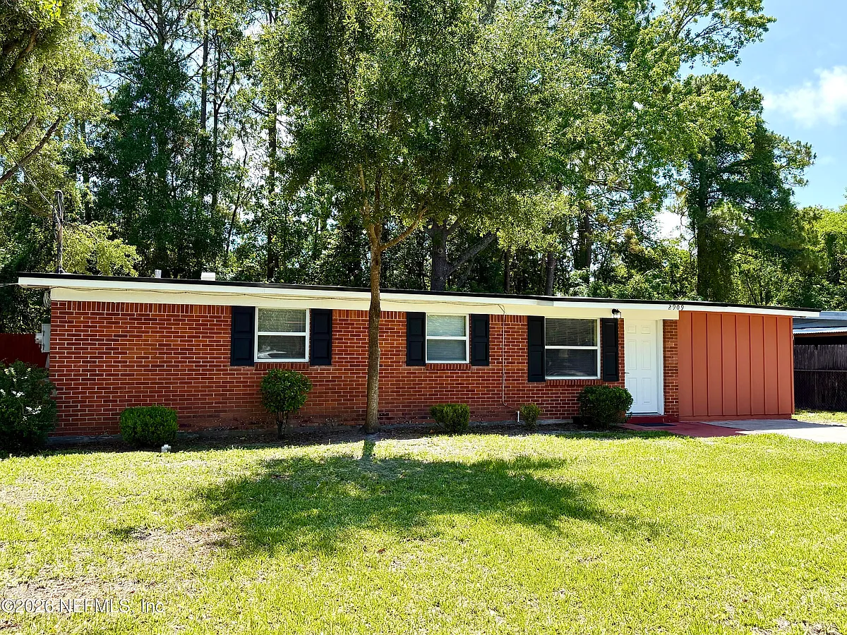 Building Photo - 2909 Lauderdale Dr E