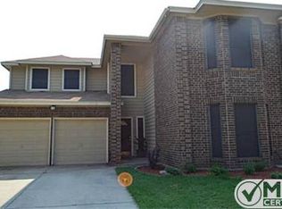 6331 Meadow Glen Dr, Arlington, TX 76018