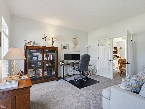5th image of 4588 Lexington Ridge Dr