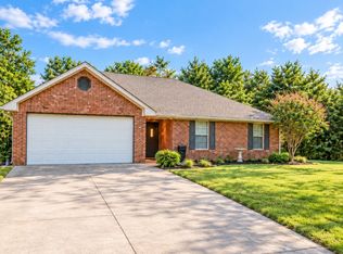 1107 Oxford Dr, Gainesville, TX 76240
