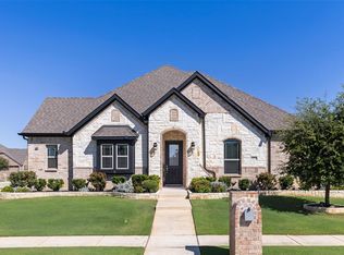 6855 Four Sixes Ranch Rd, North Richland Hills, TX 76182