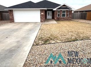 2321 Cobblestone Cir, Clovis, NM 88101