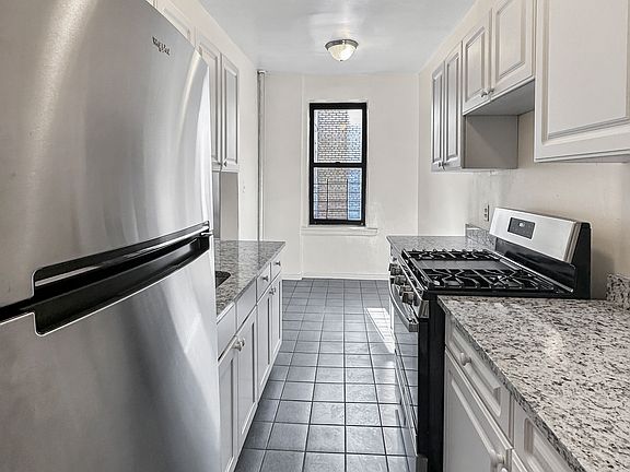 3rd image of 555 Fort Washington Ave APT 2B