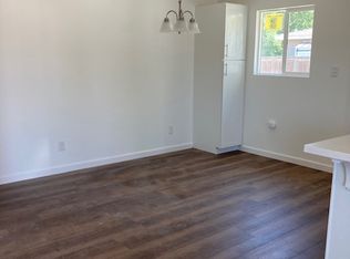201 E Lynn Ave, Tulare, CA 93274