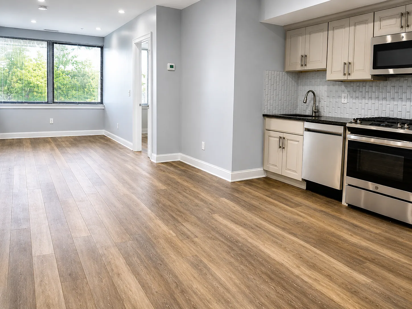 2 bed, 1000 sqft, $2,800 — Photo 3