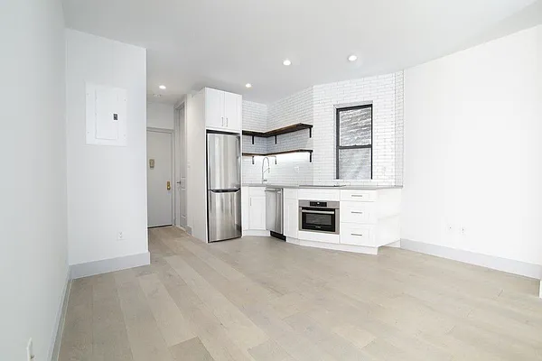 Rented by Kleier Residential | media 5