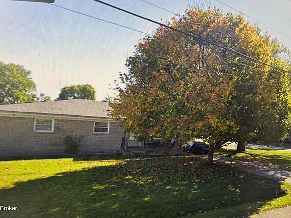2nd image of 9721 Caven Ave