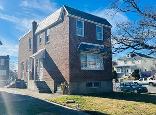 1100 Englewood St, Philadelphia, PA 19111