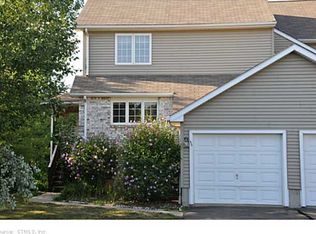 34 Mallard Ln, Newington, CT 06111