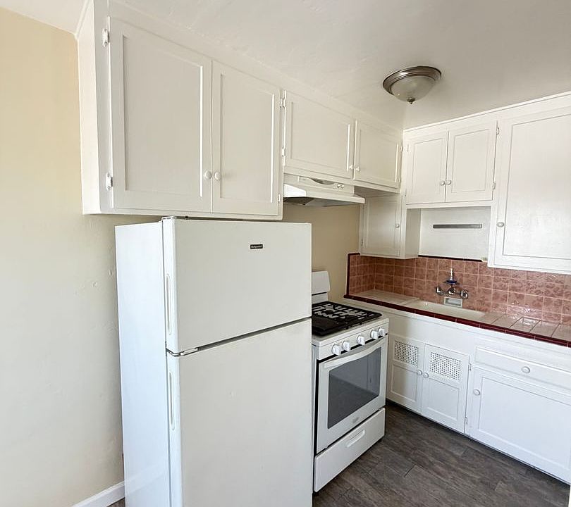 1st image of 4386 McClintock St #0