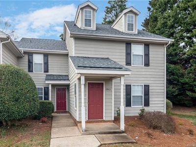 2913 Iron Gate Ln, Charlotte, NC, 28212