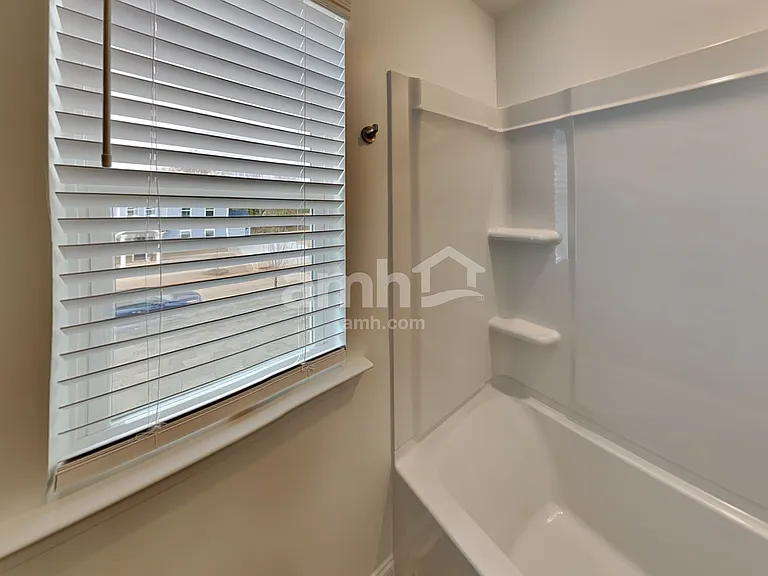 513 Plano Pass — Photo 13