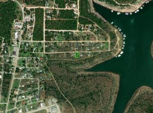 208 W Perry Rd, Diamond City, AR 72644