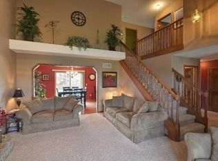 885 Niagara Ln, Port Washington, WI 53074