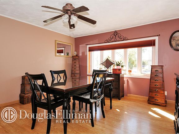 4th image of 2243 5th St
