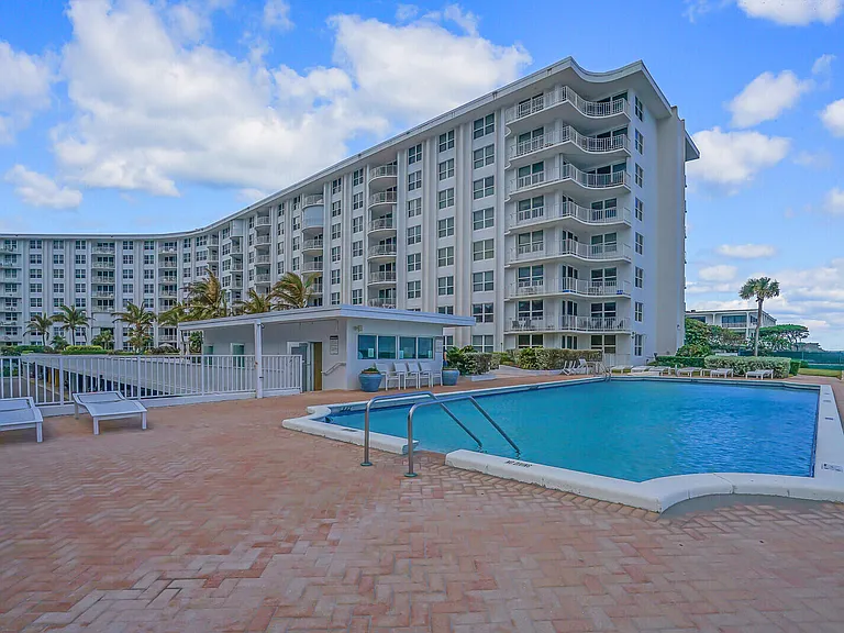2295 S Ocean Blvd #619 — Photo 31