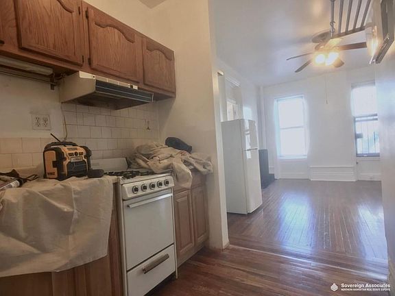 2nd image of 51 Tiemann Pl #11