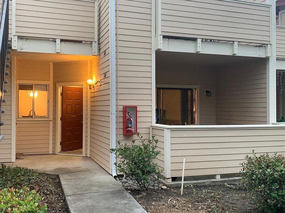 1st image of 1144 Cedar Gables Dr