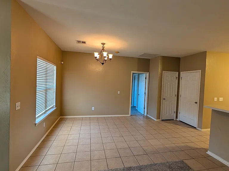 6920 Freedom Ave — Photo 6