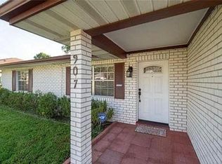 907 E Fairbairn Dr, Deltona, FL 32725