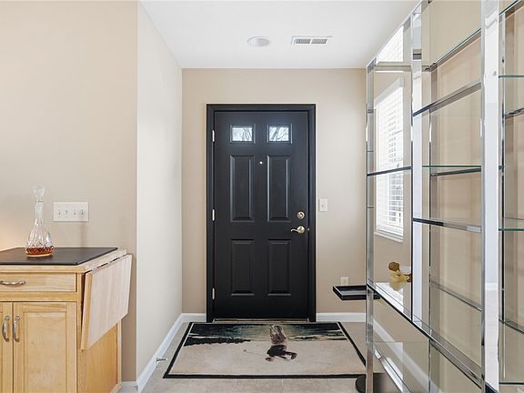 5th image of 4662 Cobblestone Dr